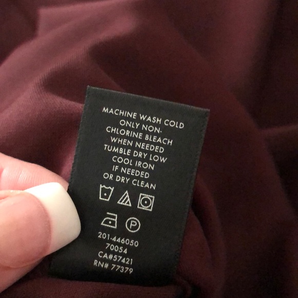 NWT burgundy knit top from ANN TAYLOR Sz MEDIUM - Picture 6 of 6